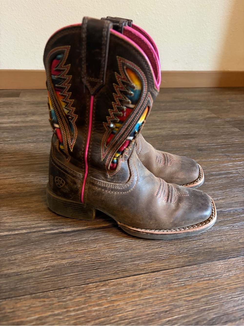 Ariat Girls Equestrian Outdoor Quickdraw Multicolor VentTEK Western Boots SZ 10